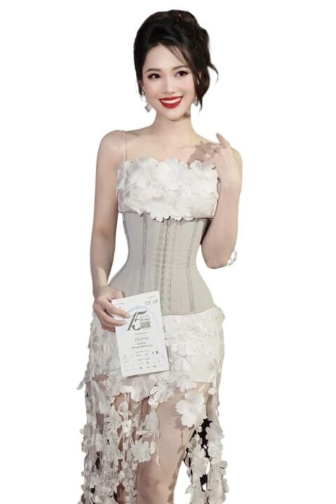 latex corset chuẩn