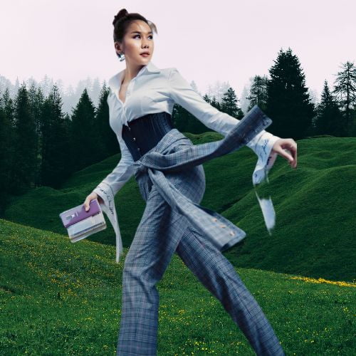 Siêu mẫu Thanh Hằng sử dụng Corset Chuẩn